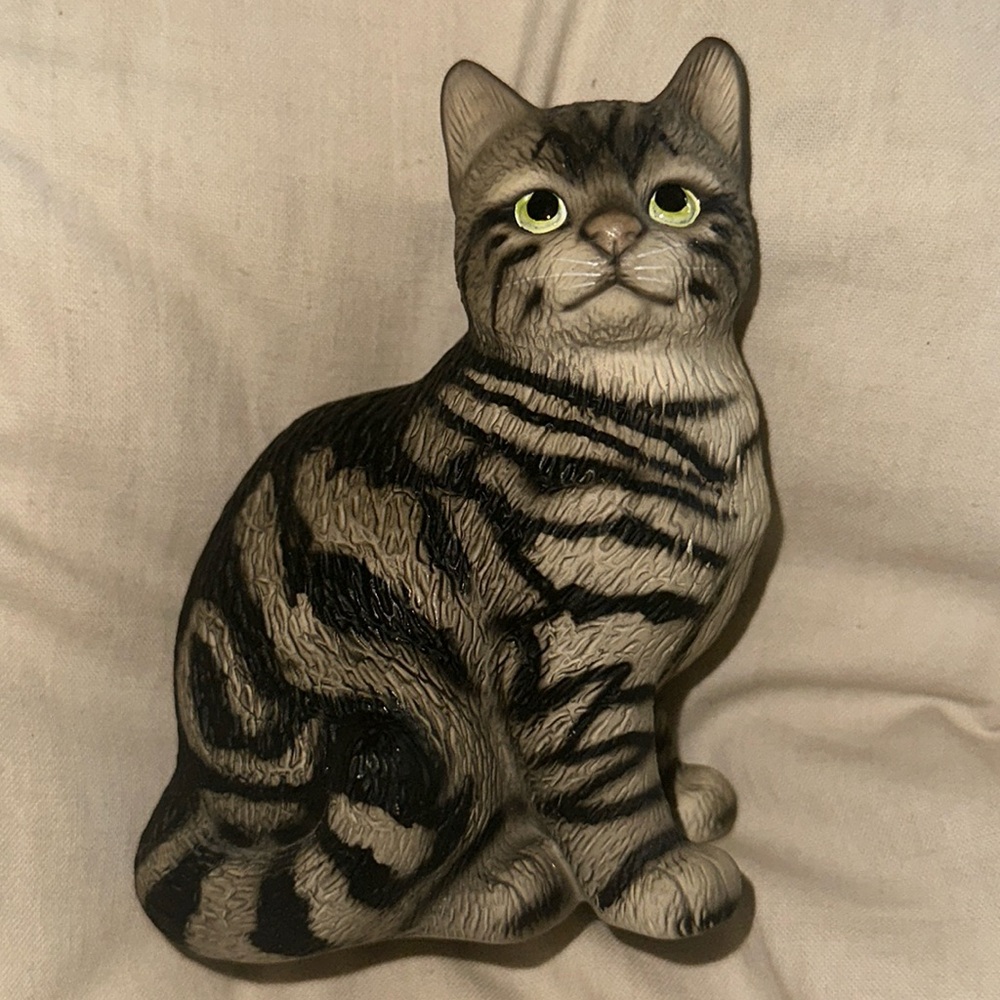 Harvey Knox Kingdom Charming Black and Grey  Cat Figurine